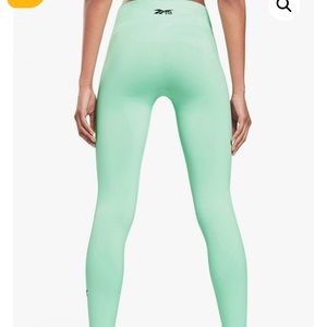 Victoria Beckham Womens Apparel | Reebok x VB Seamless Leggings Digital Green